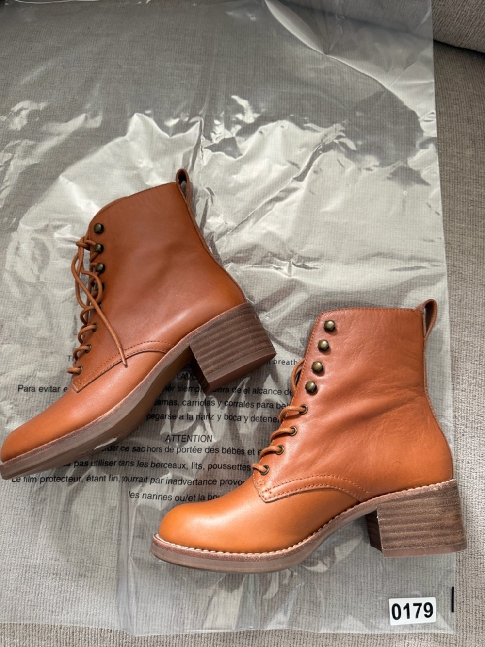 Madewell Patti Lace-Up Leather Ankle Boots (i179) - Picture 11 of 16